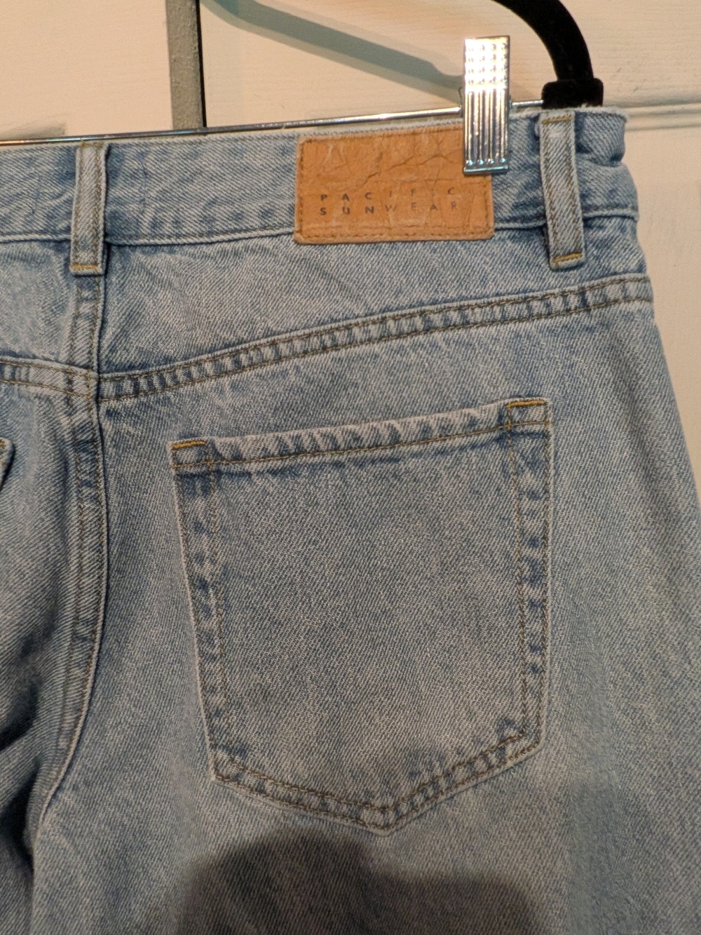 PacSun Light Blue Straight Leg Women's Jeans - Picture 3 of 7